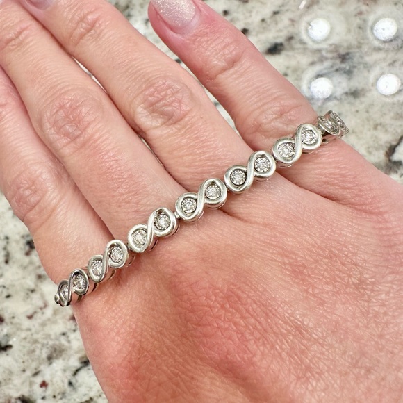 Kay Jewelers Diamond Infinity Bolo Bracelet 0.5 ct tw Round-cut Sterling Silver - Picture 7 of 11